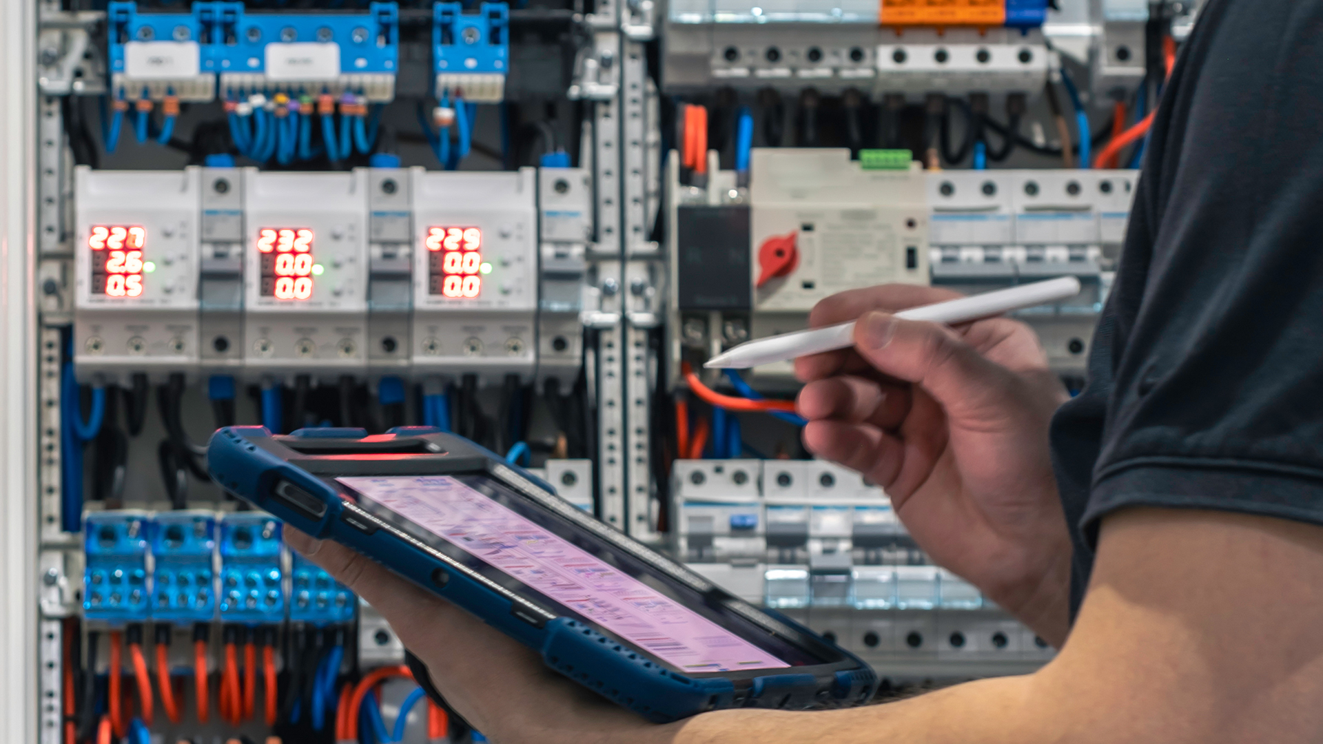 Equipos y materiales certificados